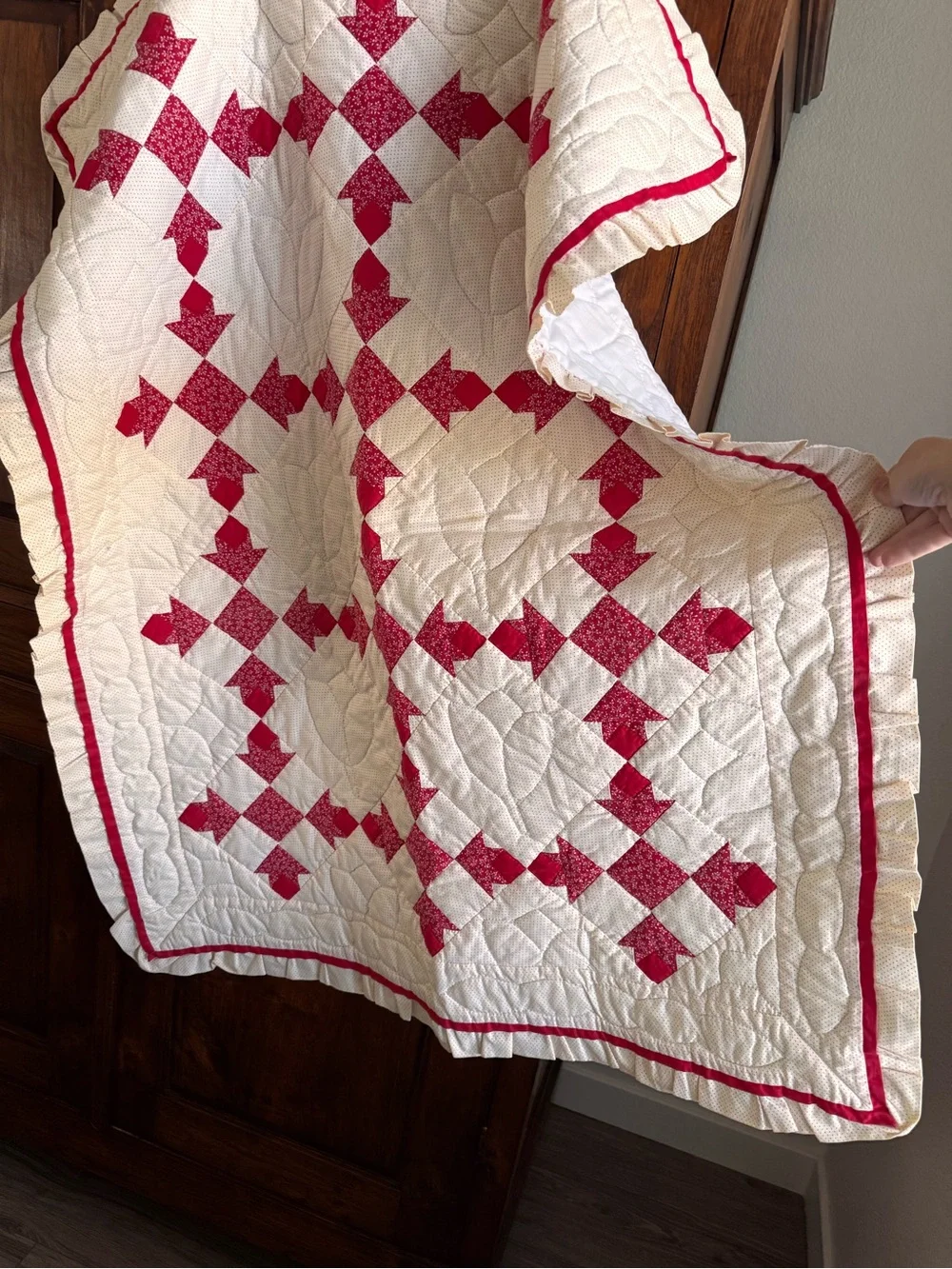 Vintage Handmade Flying Geese quilt pattern Red Cream Micro Floral Ruffle edge
